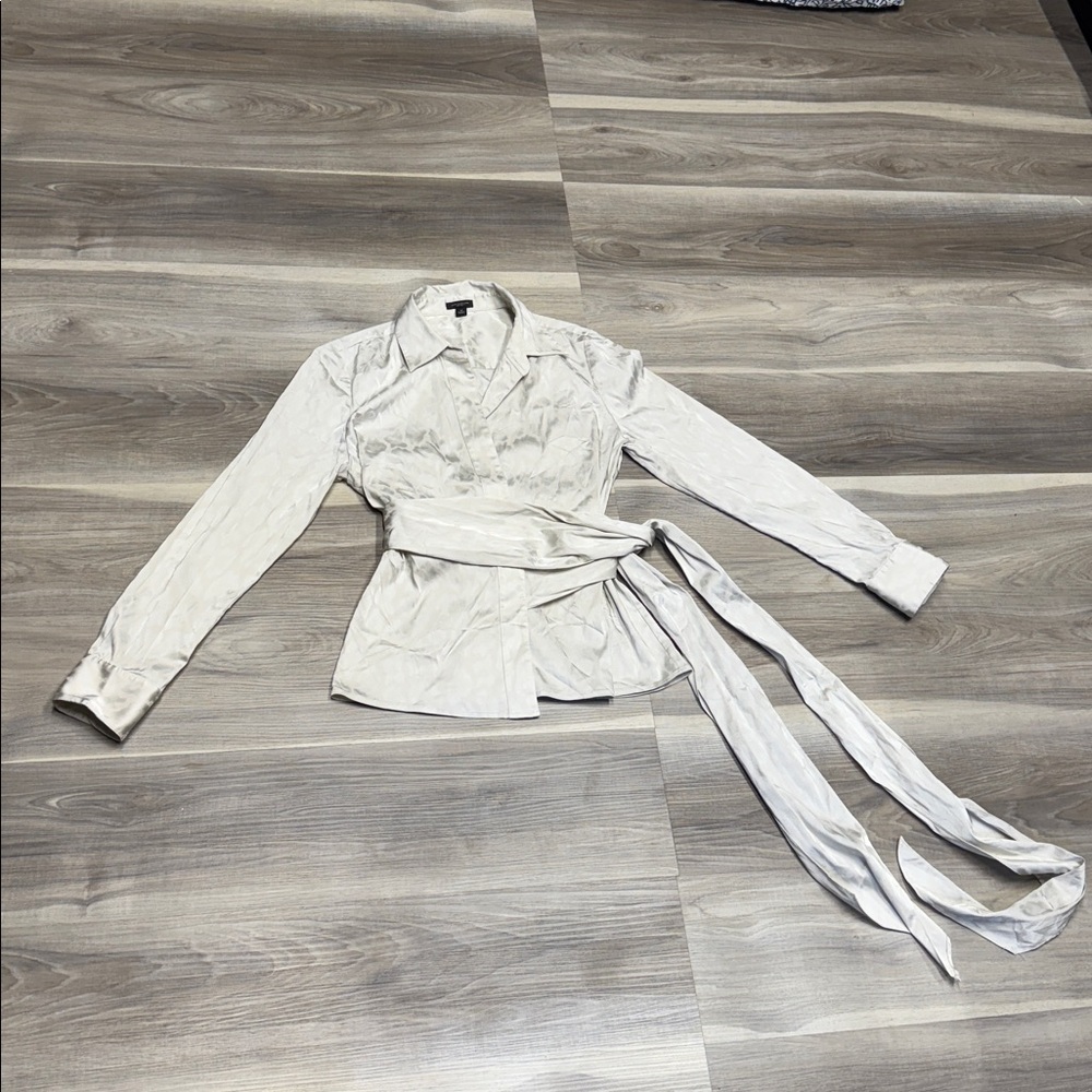 Ann Taylor wrap blouse size 12 - Picture 3 of 7